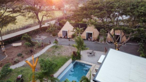 PYRAMID Tamarindo